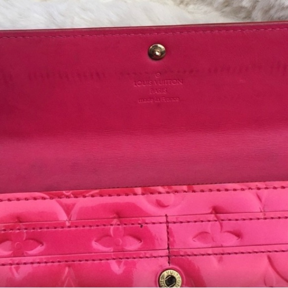 LOUIS VUITTON SARAH WALLET - no chain - Picture 9 of 15